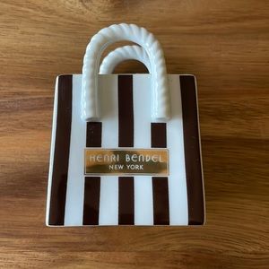 Henri Bendel Salt or Pepper Shaker